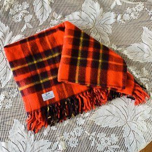 Vtg FARIBO 100% Wool Blanket Fluff Loomed Fringe Red Plaid Picnic Stadium 54x56”